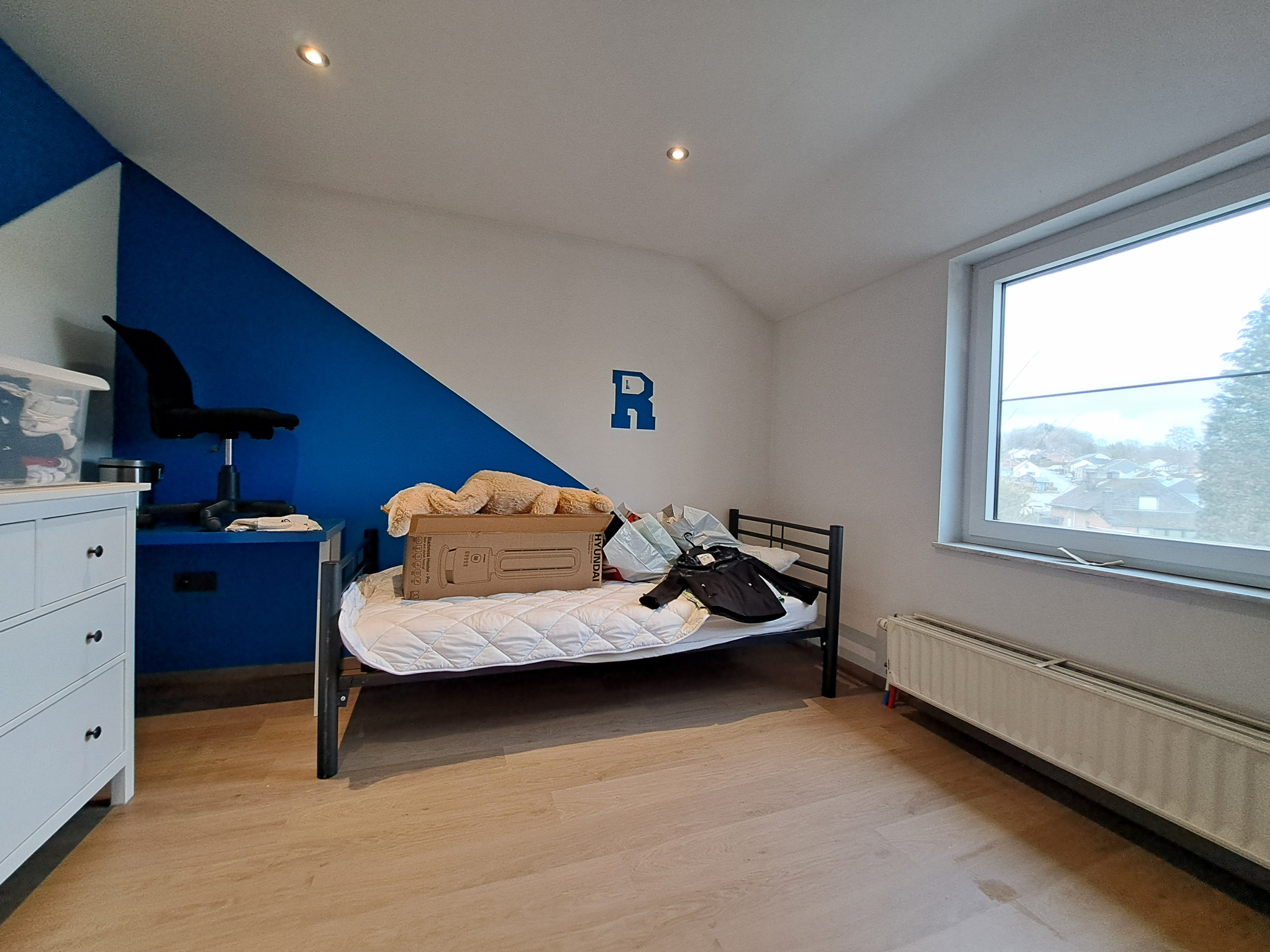 Maison 4 façades avec piscine et vue