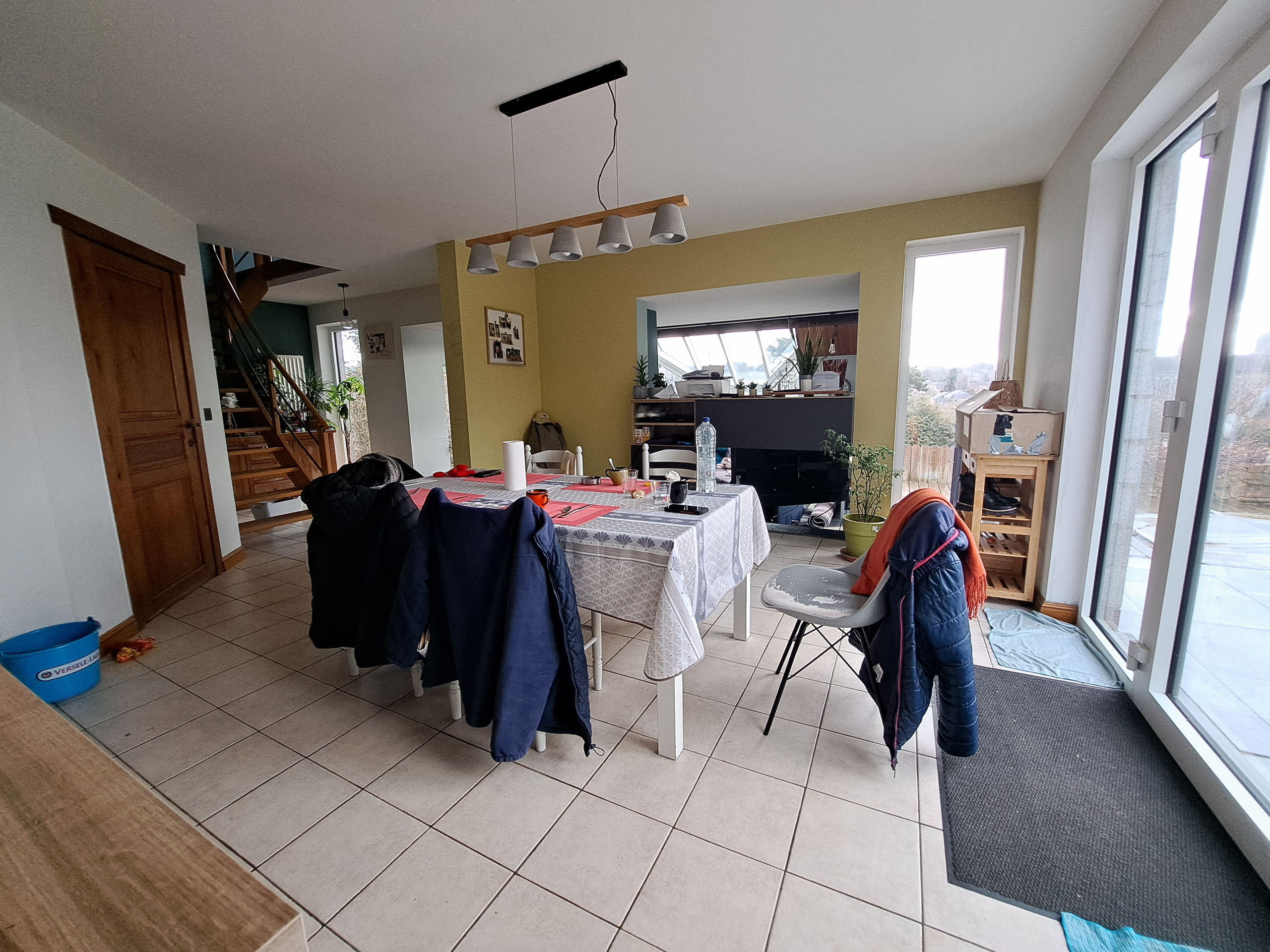 Maison 4 façades avec piscine et vue