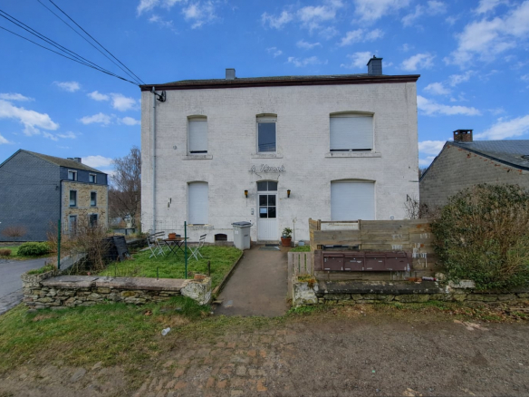Immeuble de rapport dans le village d’Arville