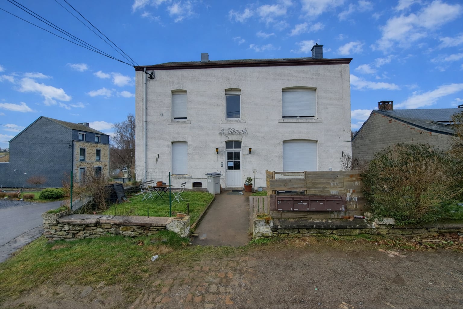 Immeuble de rapport dans le village d’Arville